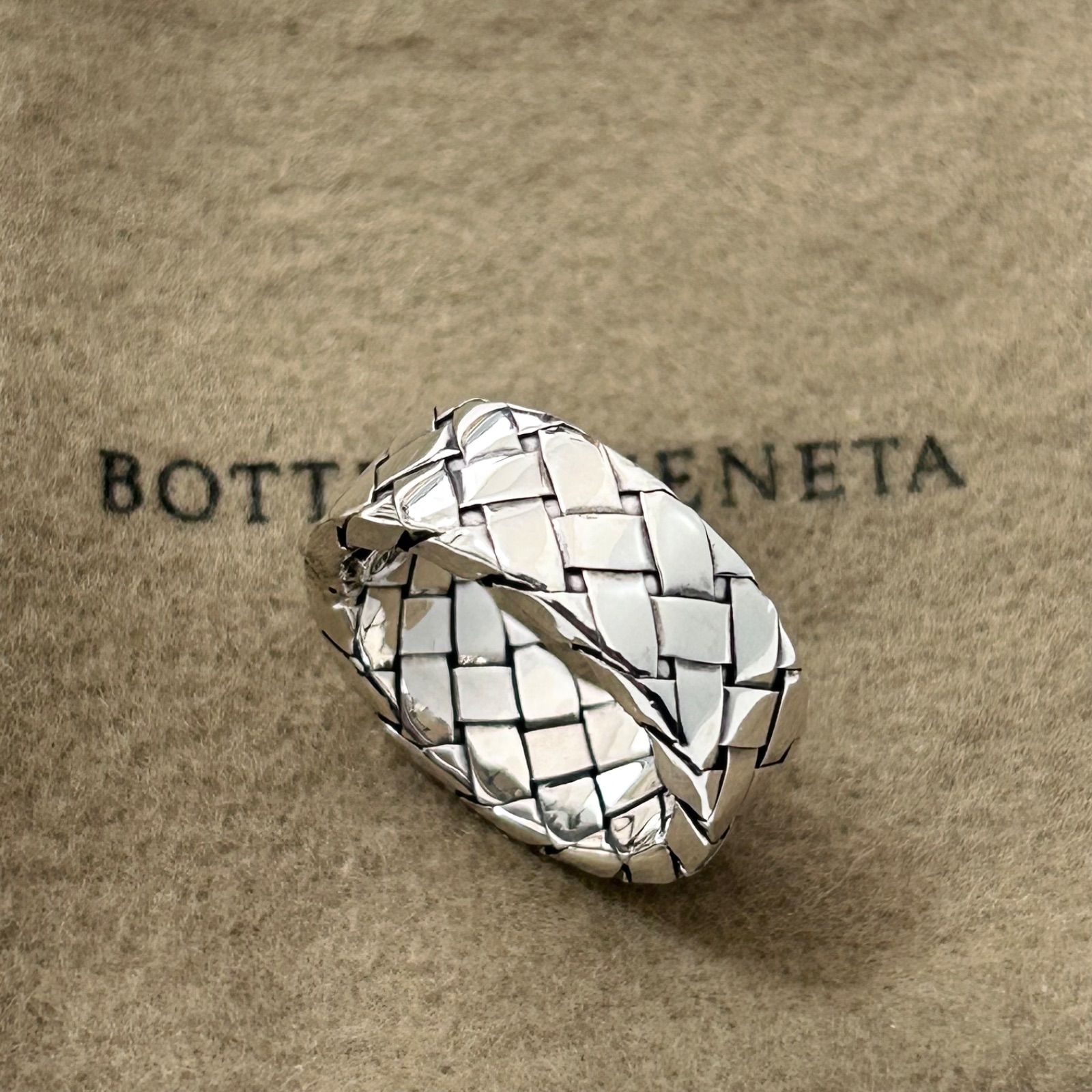 ボッテガヴェネタ イントレチャート3個 結び目 リング Ag925 ノットリング BOTTEGA VENETA ボッテガヴェネタ 9号 イントレチャート 925 リング