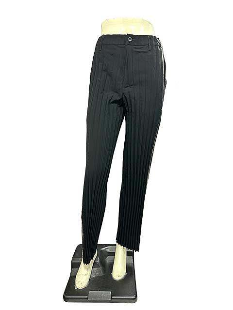 【中古】ISSEY　MIYAKE 　イッセイミヤケ　パンツ　ブラック　2サイズ　日本製　ゴールドラメのラインデザイン＿S10＿s-0227-r10＿セルモアから出品