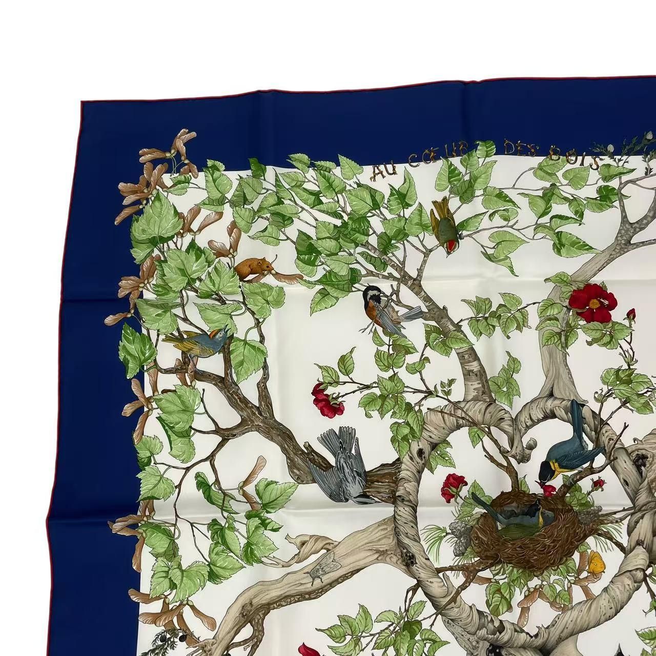 新品同様 HERMES エルメス カレ90 AU COEUR DES BOIS 森の中で