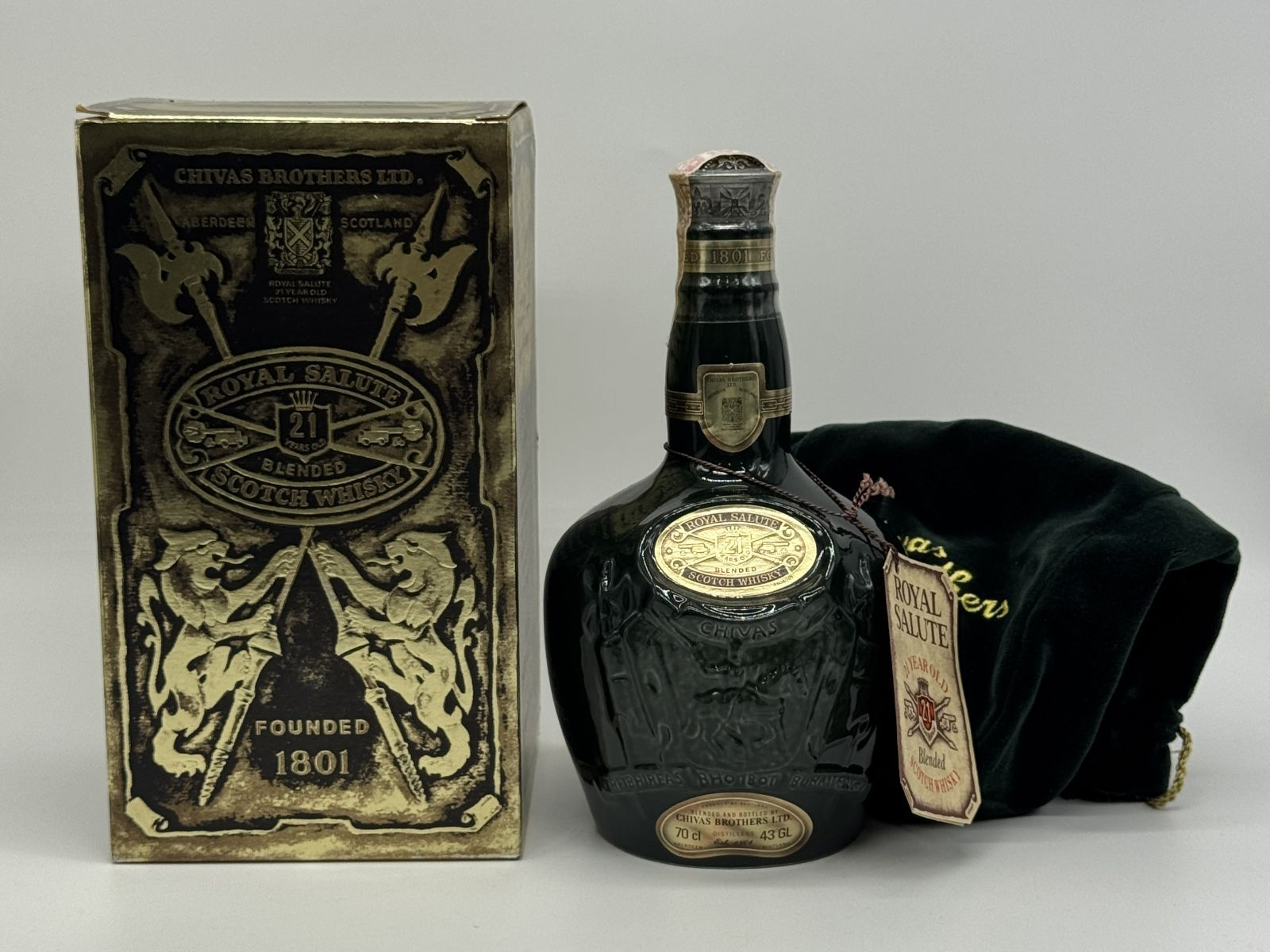 未開封】ロイヤルサルート 21年 ウイスキー 箱付き CHIVAS BROTHERS