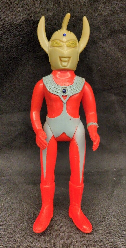 ブルマァク ミドルサイズ ウルトラマンタロウ 160㎜ 赤成型 9,957円