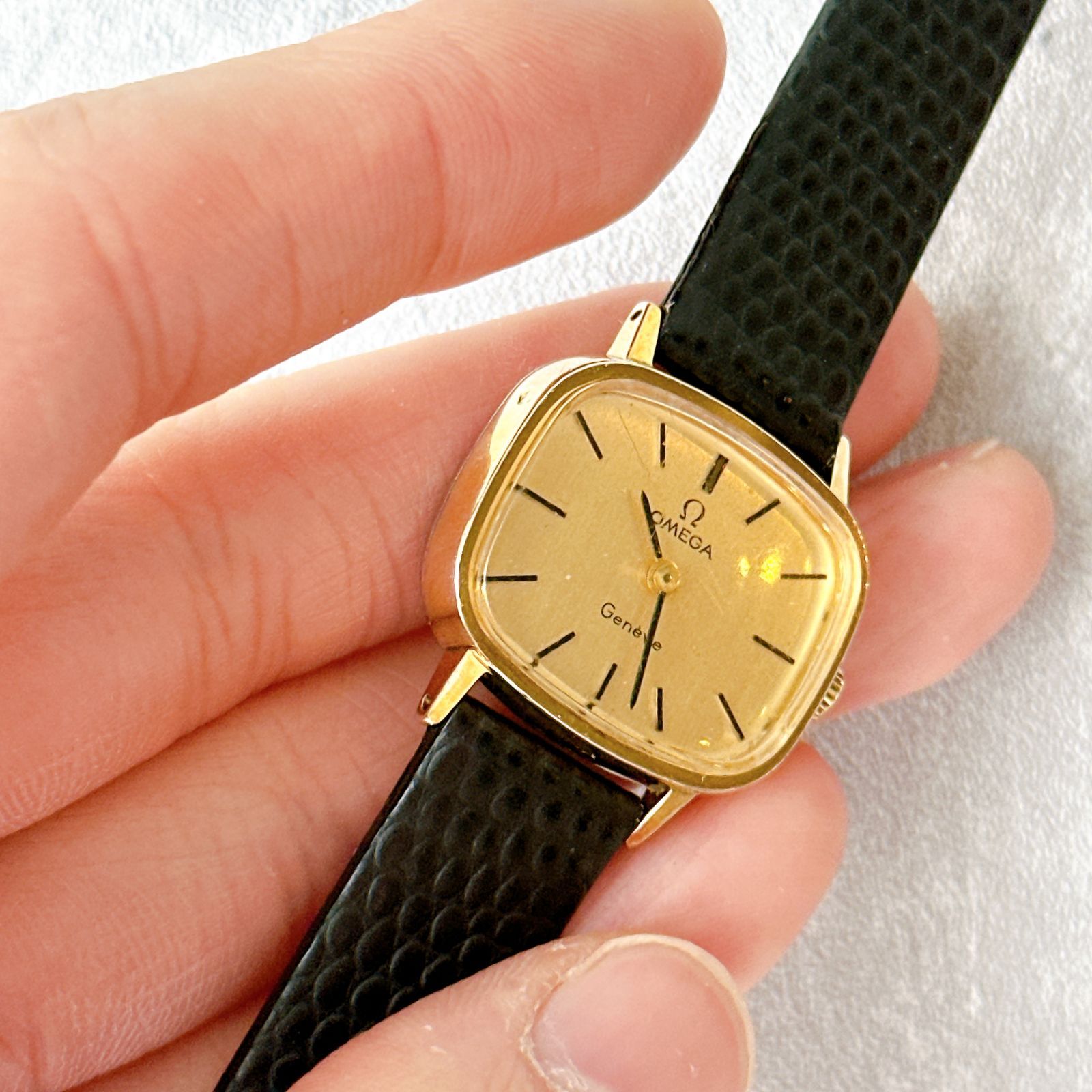 OMEGA Geneve オメガ ジュネーブ 手巻き ゴールド スクエアケース