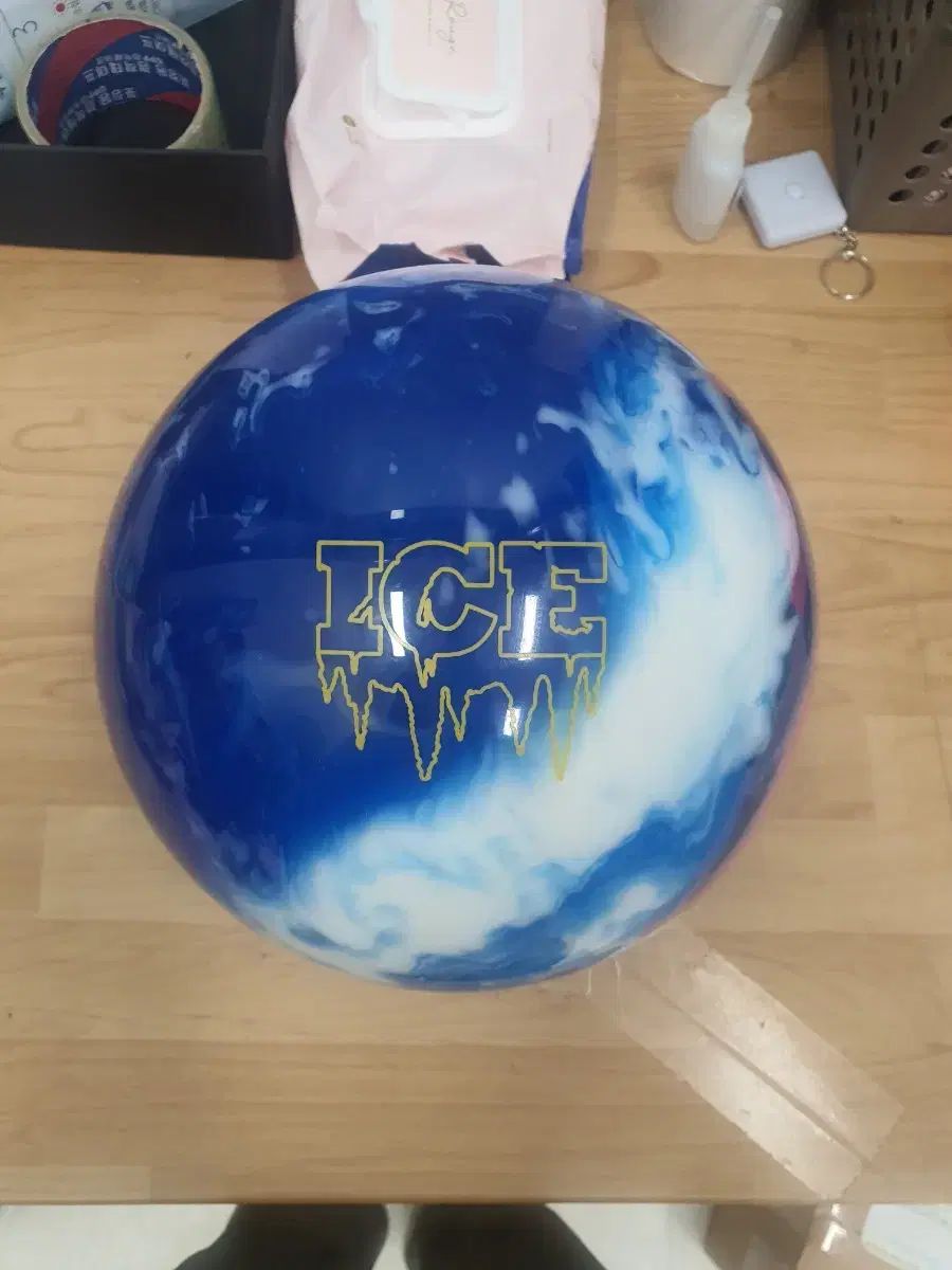 中古ボーリングボール 14p トゥーフィンガー アイスハードボール