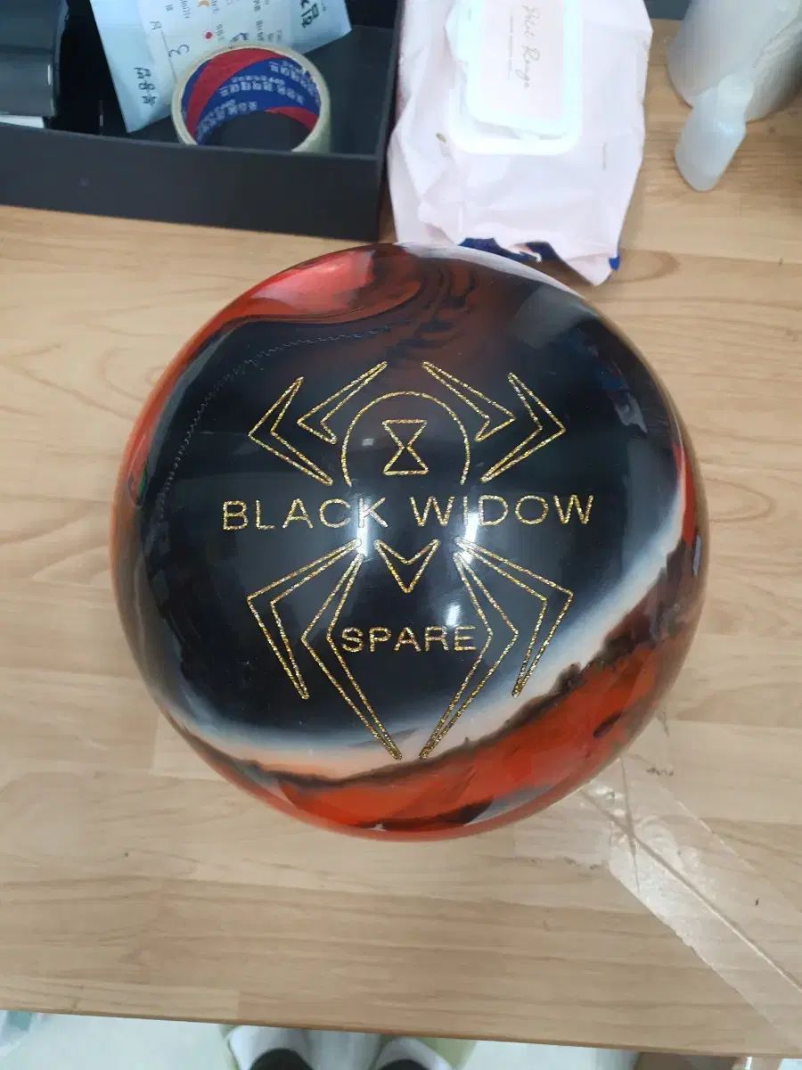 中古ボーリングボール 13p トゥーフィンガー black widow（ブラックウィドウ） スペア