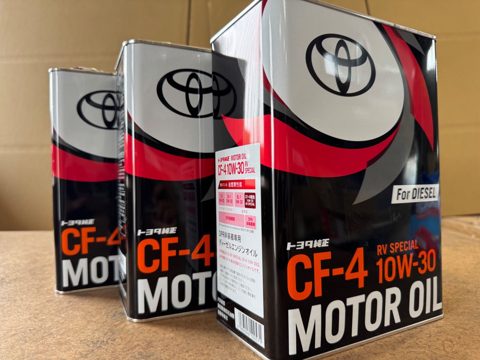 ☆【訳あり品】トヨタ RVスペシャル CF4 １０Ｗ３０ ４Ｌ 　３缶セット