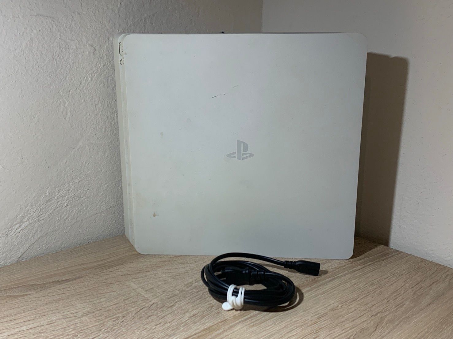1227 PlayStation 4 CUH-2000B ホワイト 動作確認済み【宅】