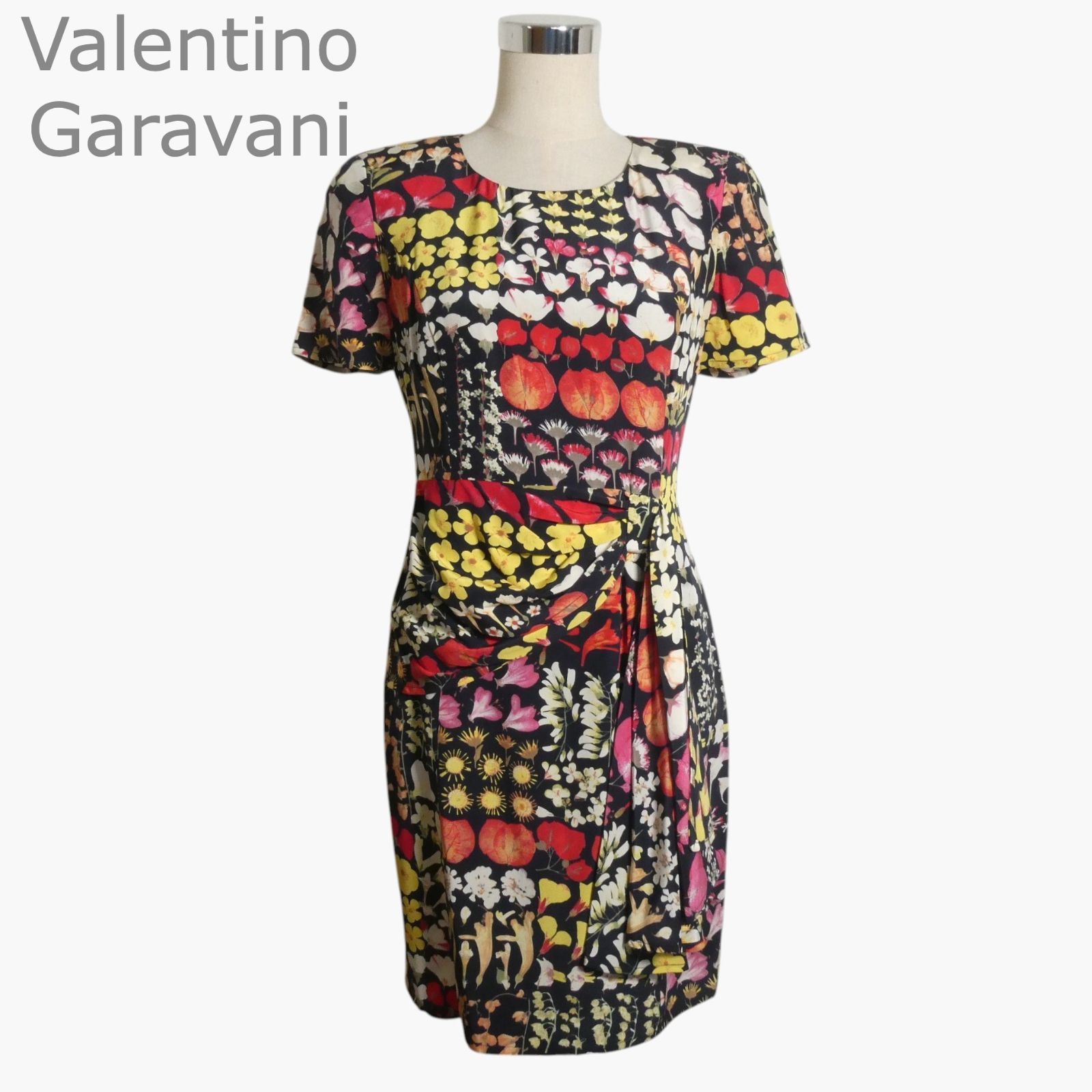 Valentino Garavani ヴァレンティノガラヴァーニ ボタニカル柄 総柄 シルクドレス ワンピース ドレープ 半袖 膝丈 クルーネック ブラック マルチカラー サイズ40/6 レディース