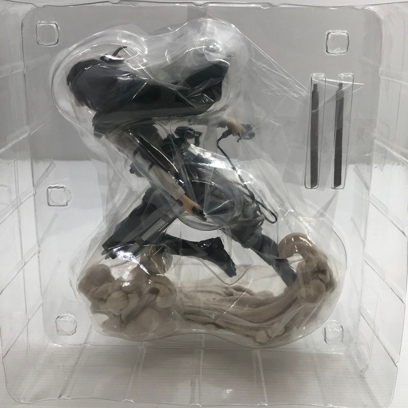 中古美品】 BANDAI バンダイ 一番くじ 進撃の巨人〜地鳴らし〜 B賞