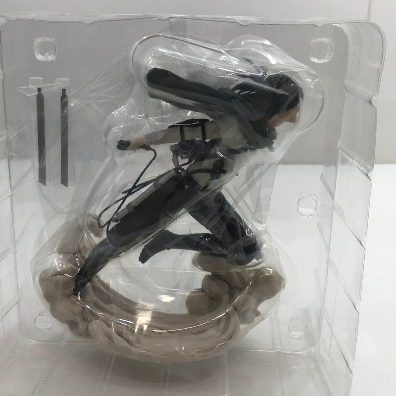 中古美品】 BANDAI バンダイ 一番くじ 進撃の巨人〜地鳴らし〜 B賞