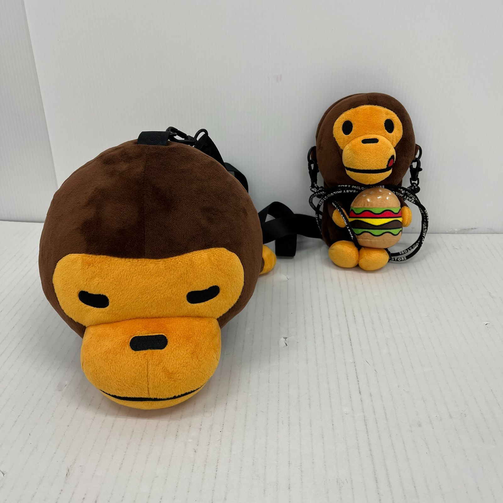 N146[08]Y4803(バッグ) BAPE BABY MILO/ベイビーマイロ ショルダーバッグ・モバイルポーチ 2点セット やや傷や汚れあり 6/5出品