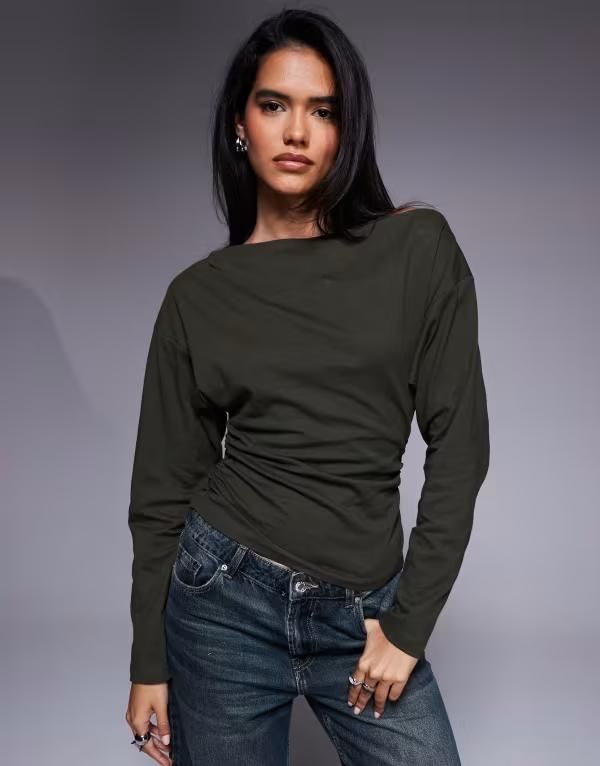 エイソス レディース トップス Tシャツ ギャザー ASOS DESIGN ruched sides long sleeve tee in dark olive Dark olive オリーブ