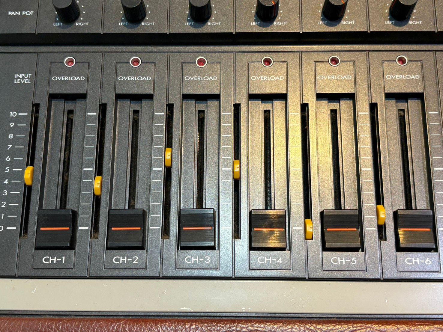 ◇Victor ビクター 6ch マスターミキサー MI-5000 音響機器 カバー付き