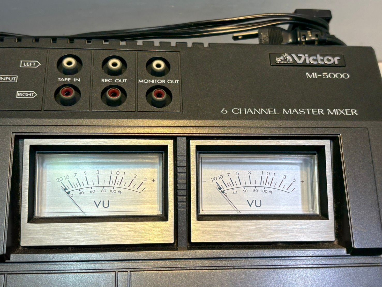 ◇Victor ビクター 6ch マスターミキサー MI-5000 音響機器 カバー付き
