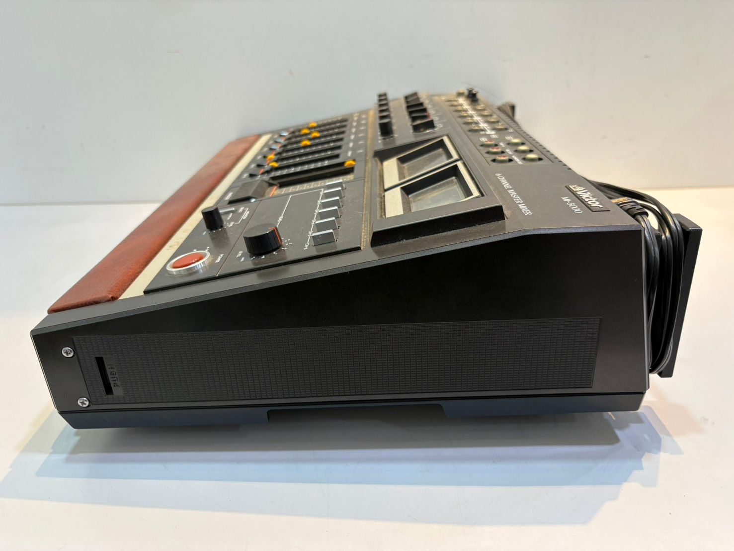 ◇Victor ビクター 6ch マスターミキサー MI-5000 音響機器 カバー付き