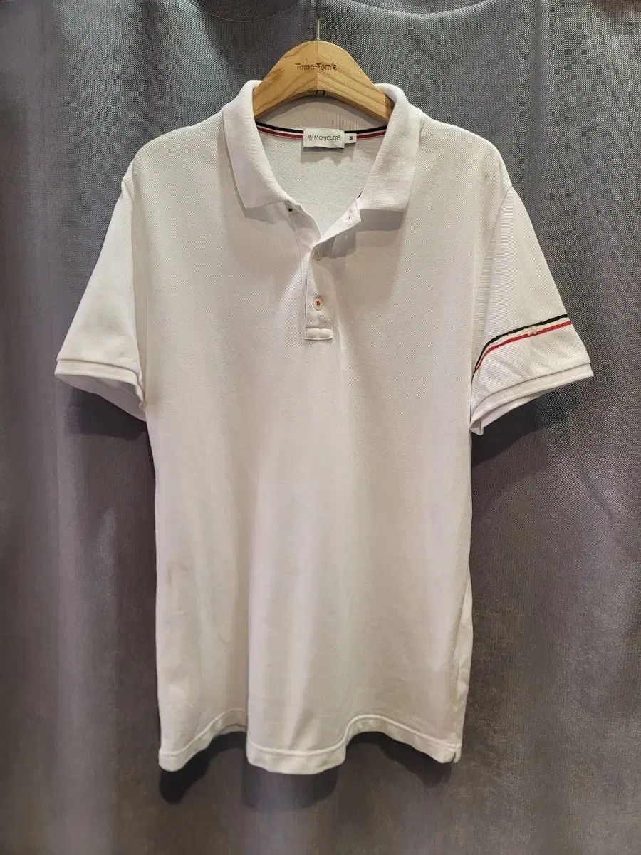 モンクレール 正規品 KARA（カラ） 半袖 (M)