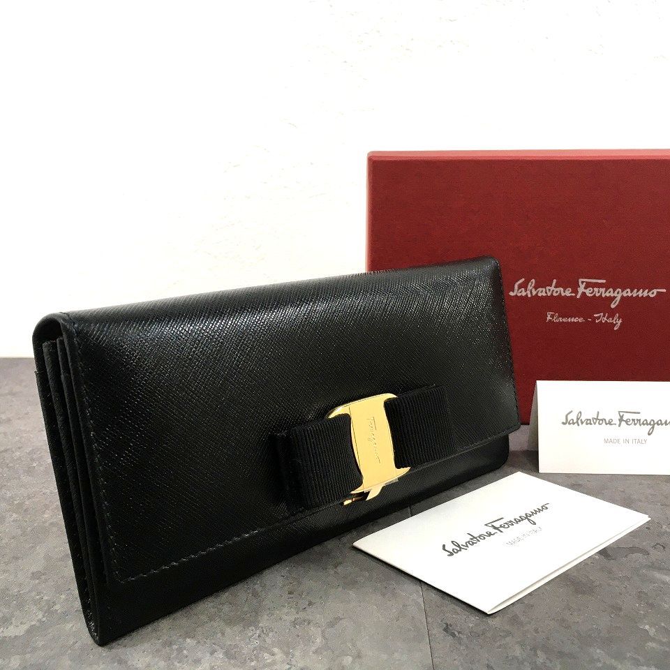 未使用品 Ferragamo 長財布 22B559 ヴァラリボン ブラック 箱付き 150