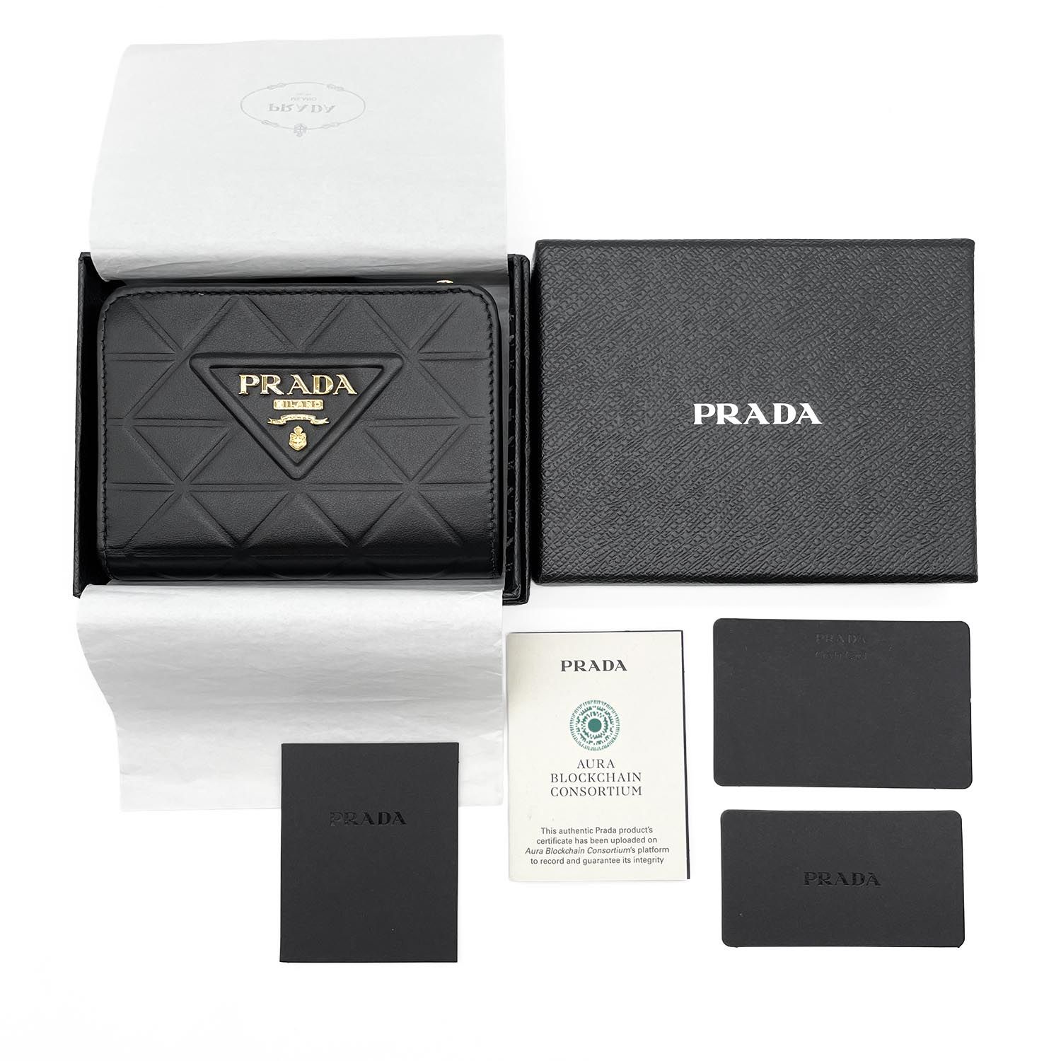 PRADA プラダ コンパクト ウォレット 二つ折り財布 RFID 三角プレート