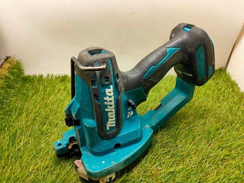 ☆マキタ(Makita) 充電式全ネジカッタ(本体のみ) SC102DZK (18/14.4V)　動作確認済み