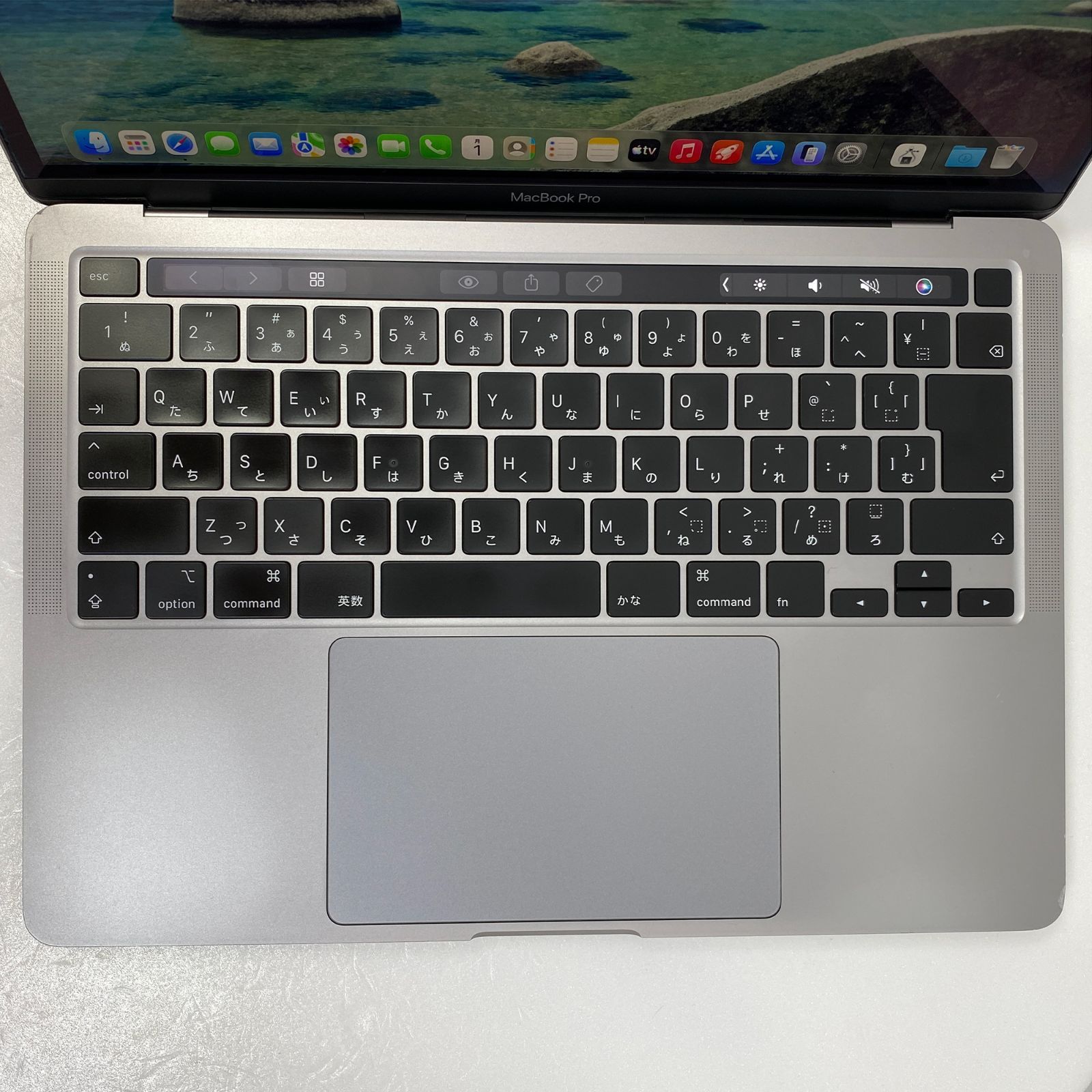 MacBook Pro 13-inch 2020 Four Thunderbolt 3 ports【ランク：D
