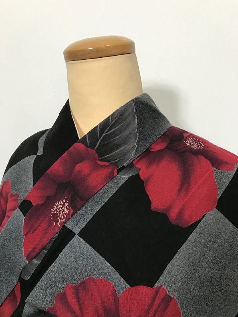 【中古】Mサイズ 浴衣 綿 グレー地に枝花模様 裄長め