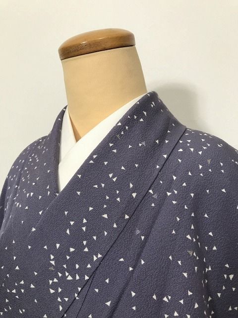 【中古】Sサイズ 小紋 正絹 薄紫地に鱗模様