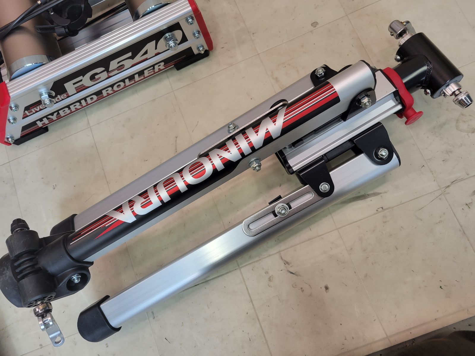 未使用!! MINOURA FG540 HYBRID ROLLER ミノウラ ハイブリッドローラー 