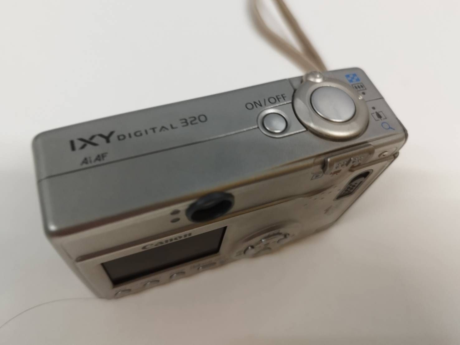 Canon IXY DIGITAL コンパクトカメラ　ジャンク ジャンク】Canon IXY DIGITAL 320/PC1037/コンパクトデジタルカメラ