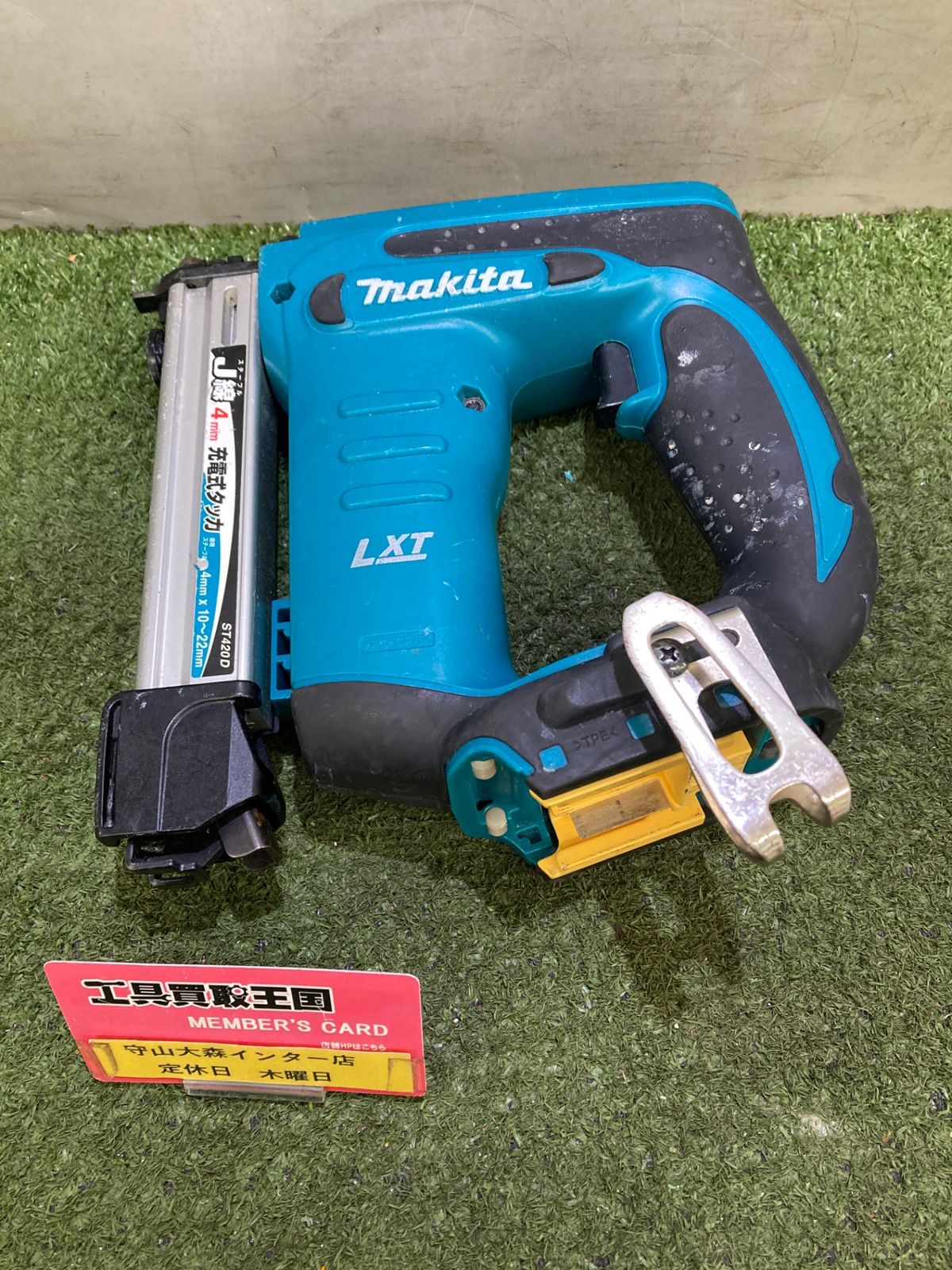 【中古品】【0921】★makita(マキタ) 4㎜14.4V充電式タッカ (本体のみ/ケース無し) ST420DZ　ITY12NWYBRAC