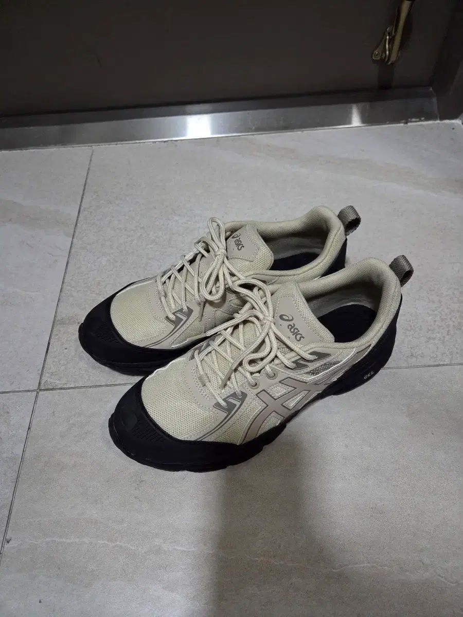 270 asics アシックス ゲル ベンチャー 6 シールド ブラック フェザー グレー 出品