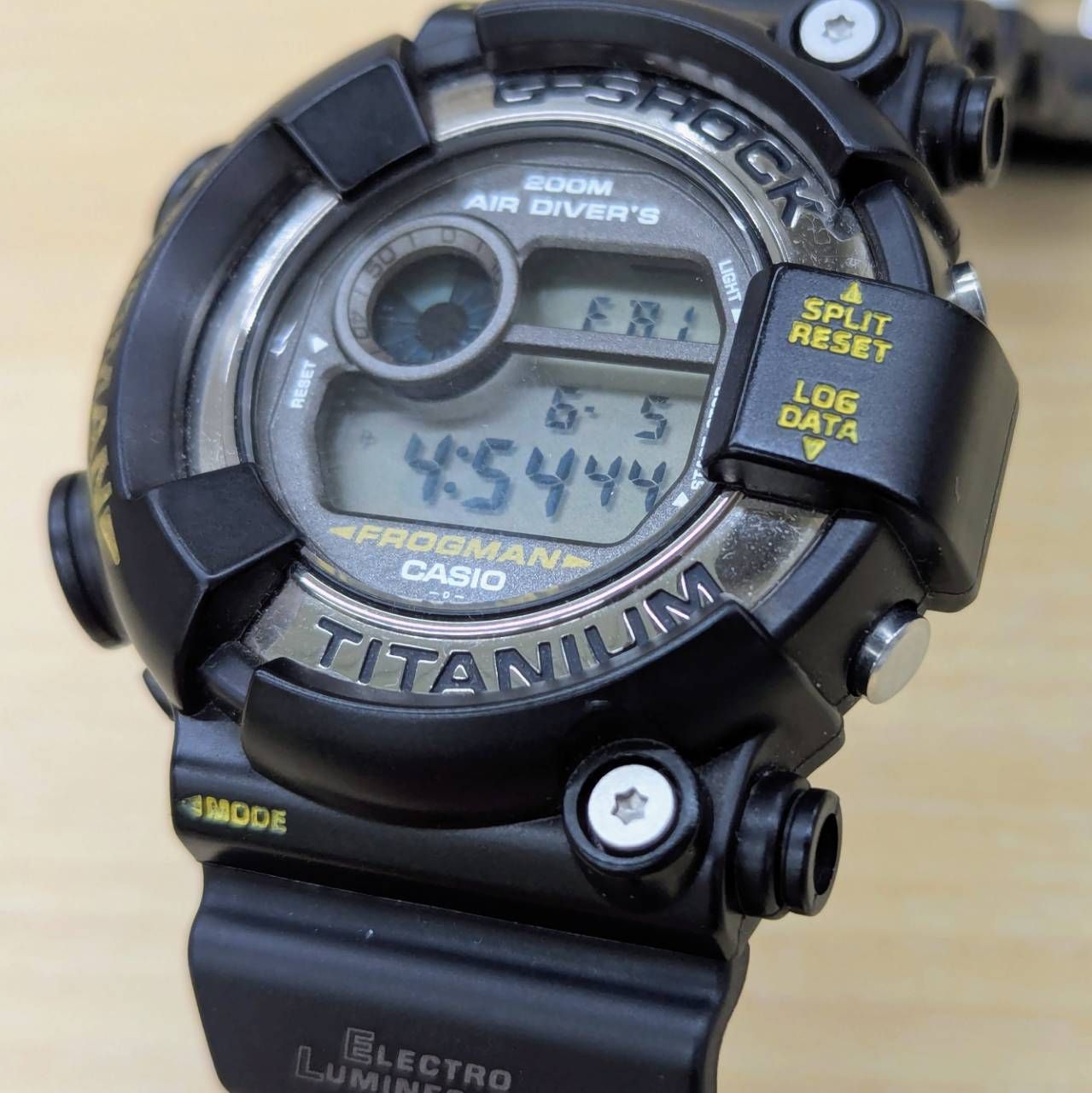亘】美品 G-SHOCK 90年代 2代目 フロッグマン DW-8200 チタン 黒金 
