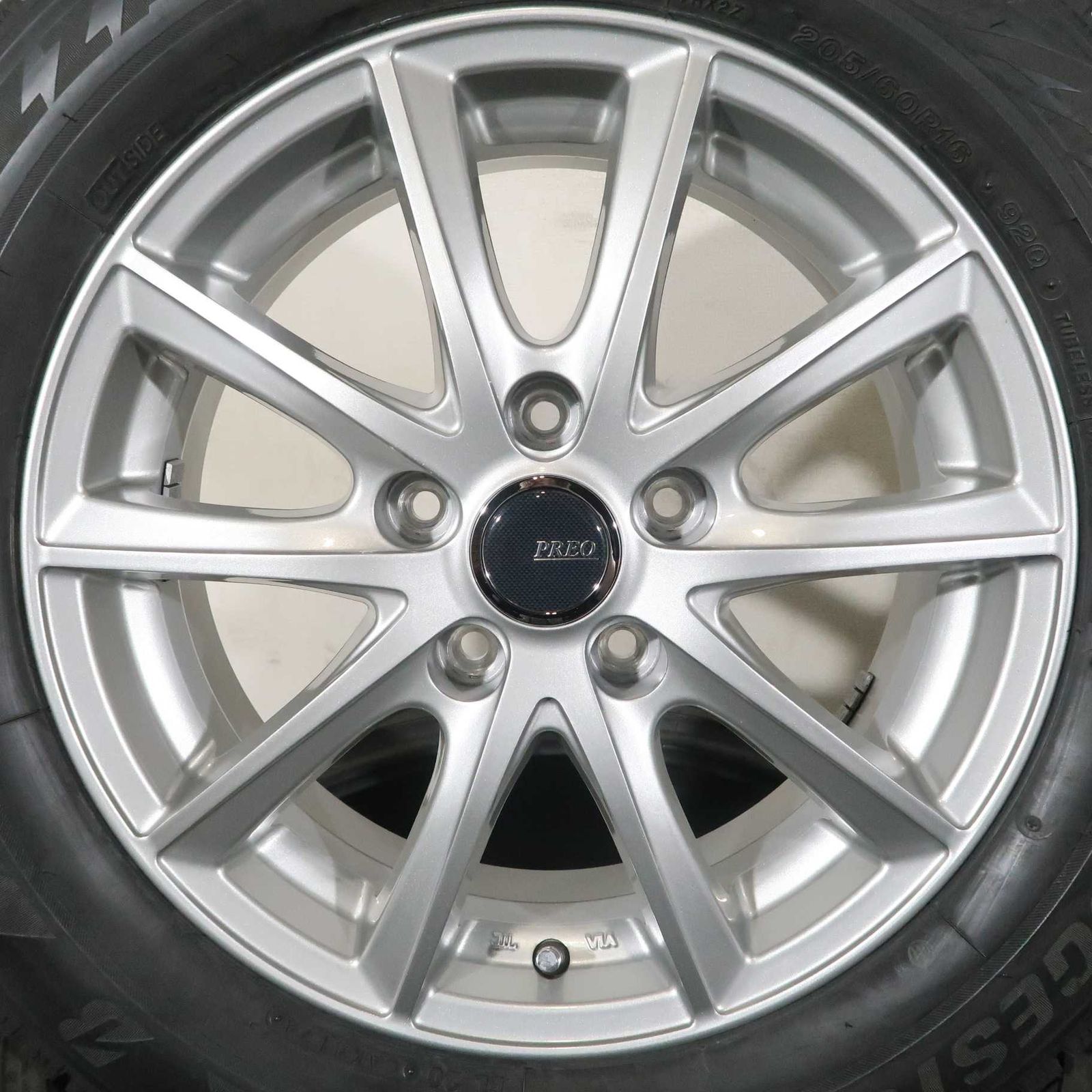 トヨタ ヴォクシー ノア 90系 等 4本 社外 16インチ 6J +40 5H PCD