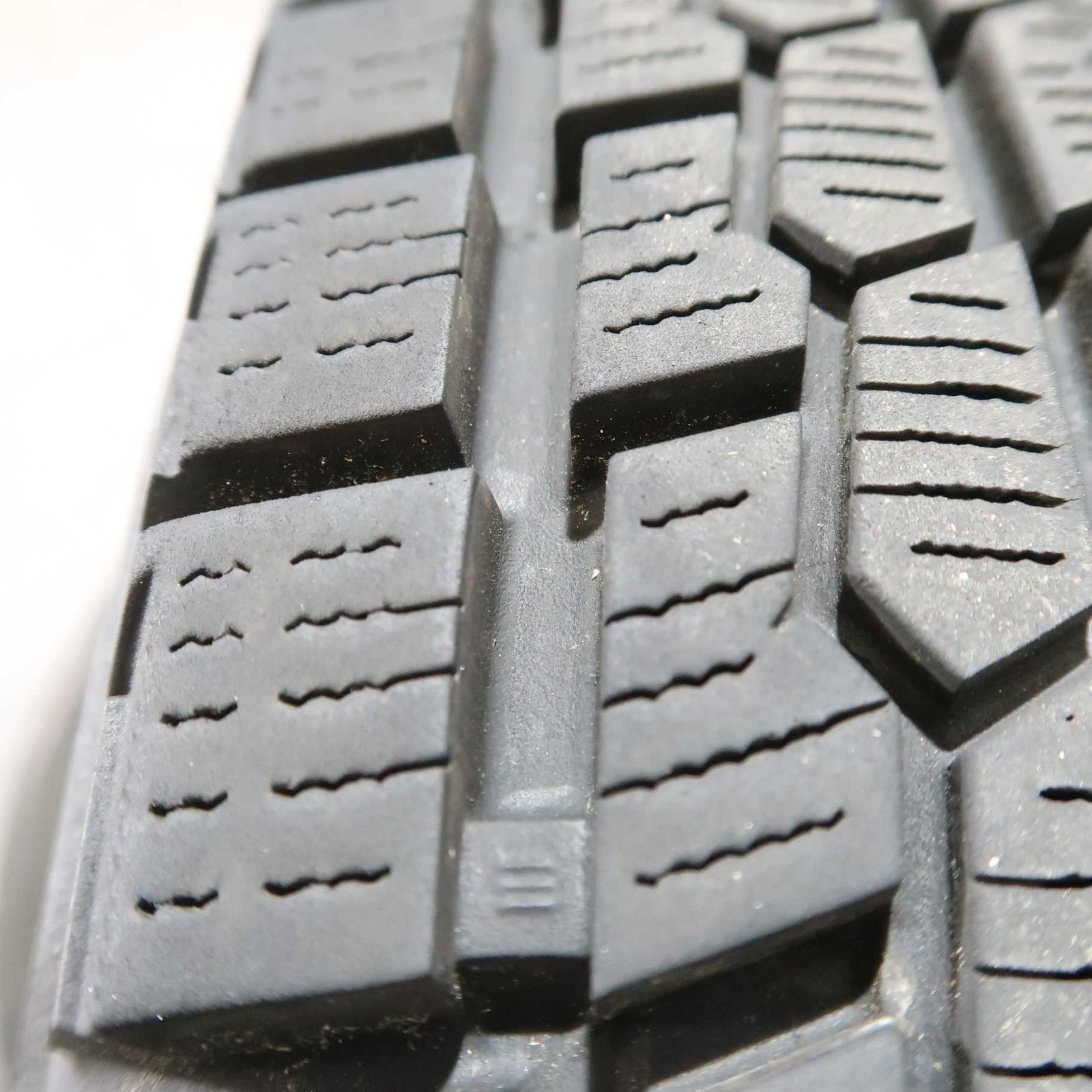 ジムニー JB64W JB23W 等 4本 社外 16インチ 5.5J +22 5H 139.7 
