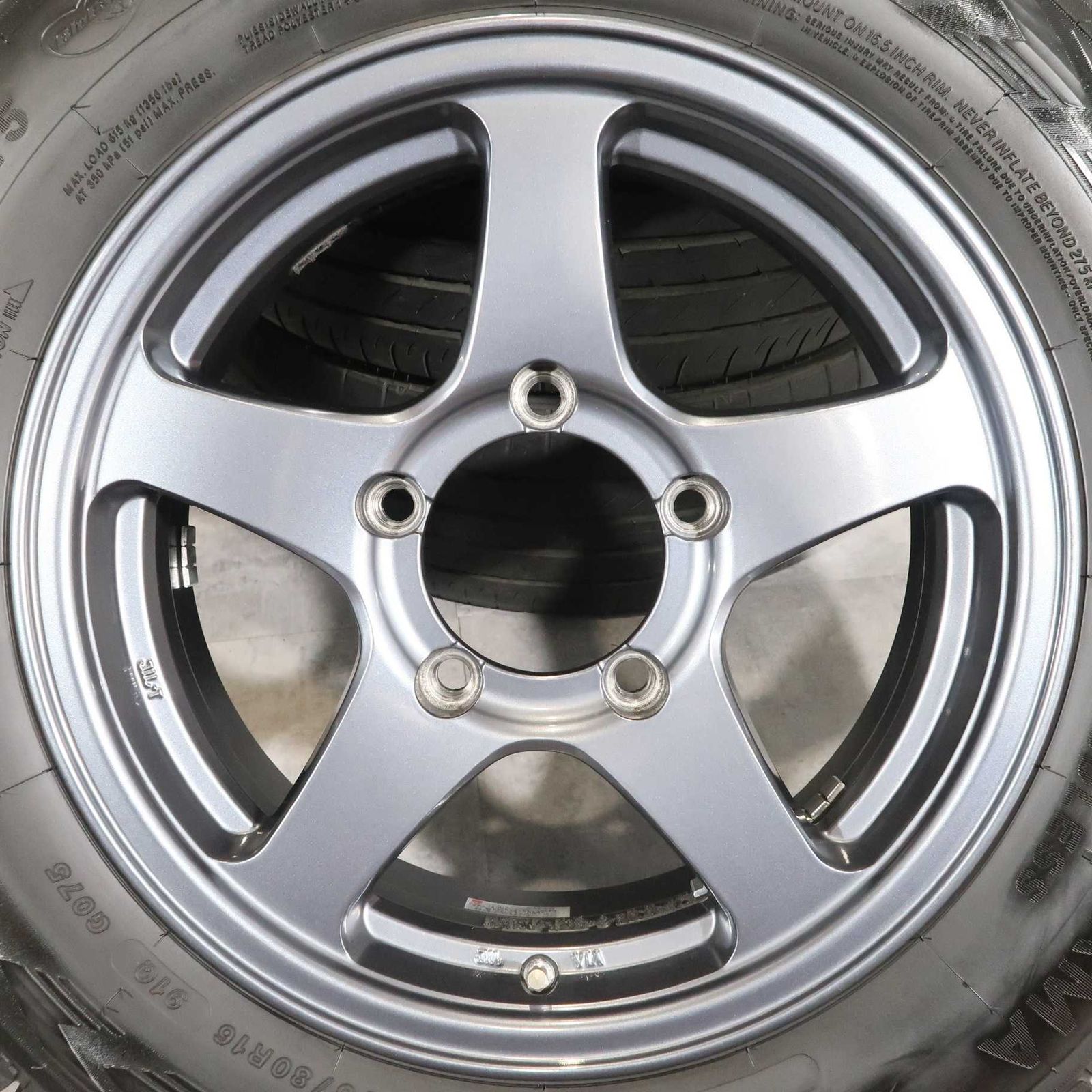 ジムニー JB64W JB23W 等 4本 社外 16インチ 5.5J +22 5H 139.7 