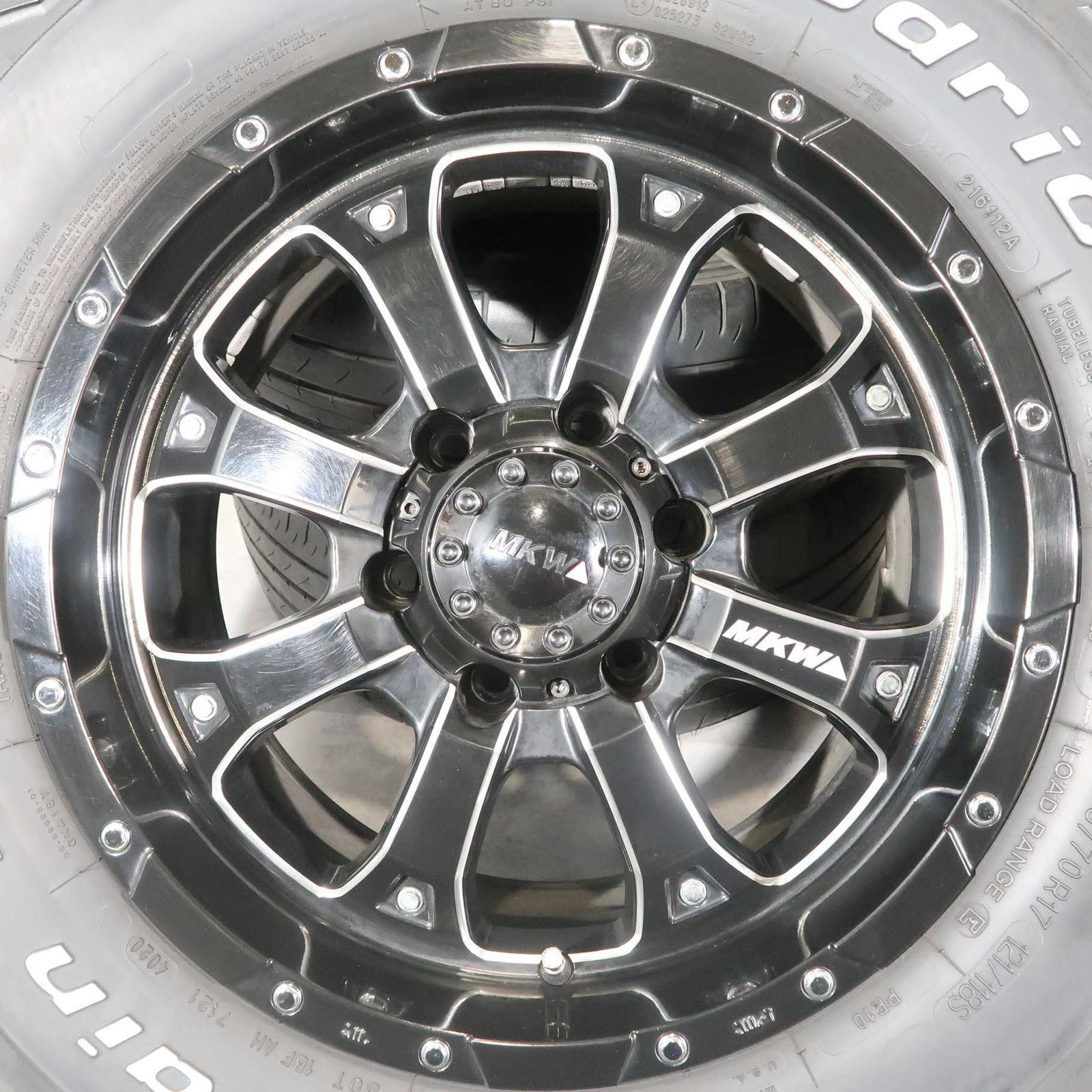FJクルーザー 等に 4本 MKW MK-46 17インチ 8J +20 6H PCD 139.7 