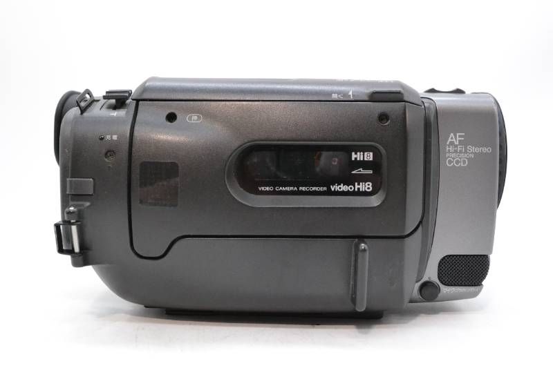 □【動作品】 ソニー SONY CCD-TR3000 Hi8 ビデオカメラ Handycam 22倍