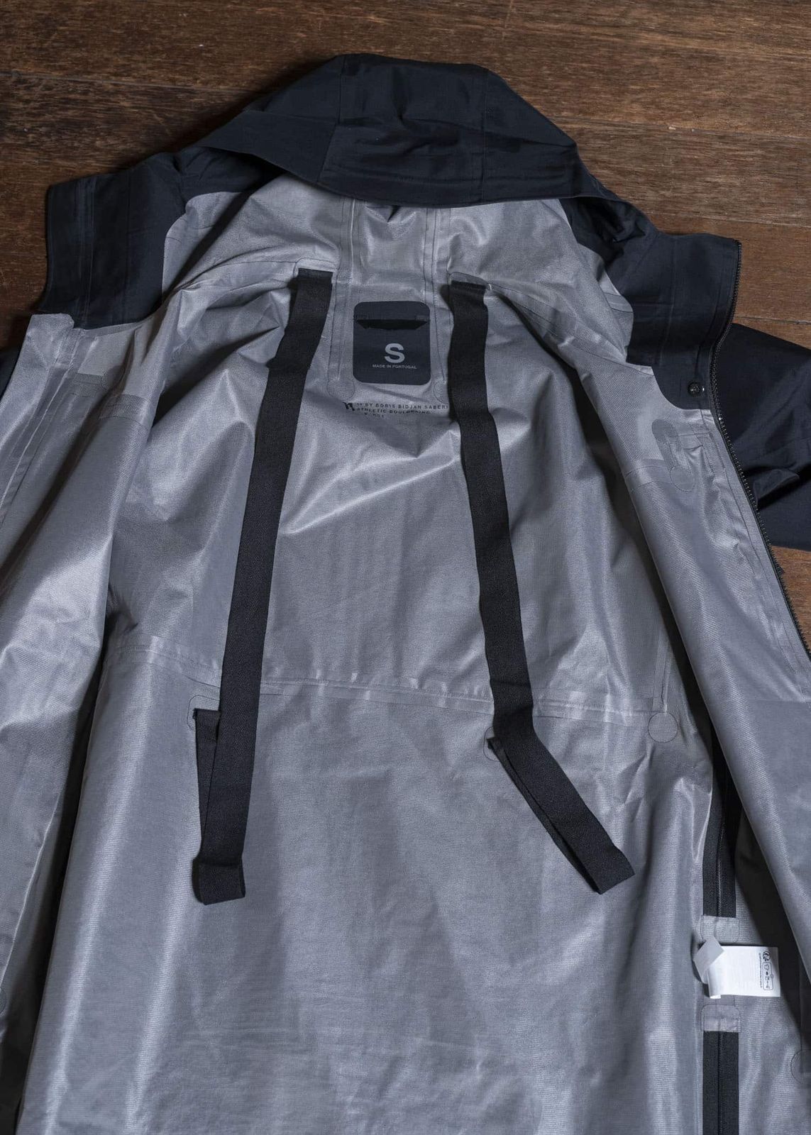 11 by boris bidjan saberi イレブンバイボリスビジャンサ - メルカリ