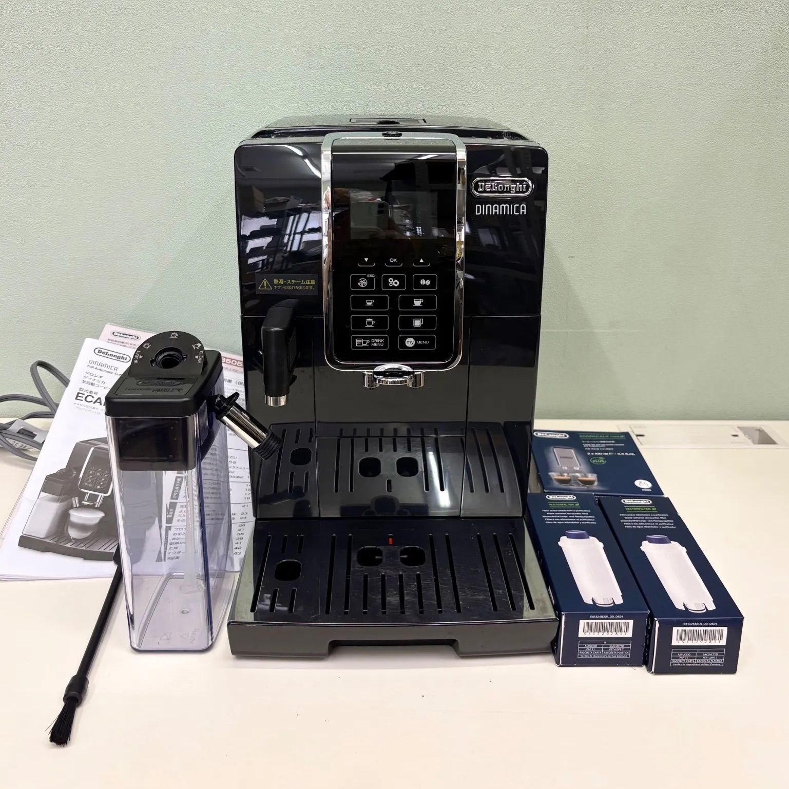 【美品】デロンギ ディナミカ ECAM35055B 全自動コーヒーマシン