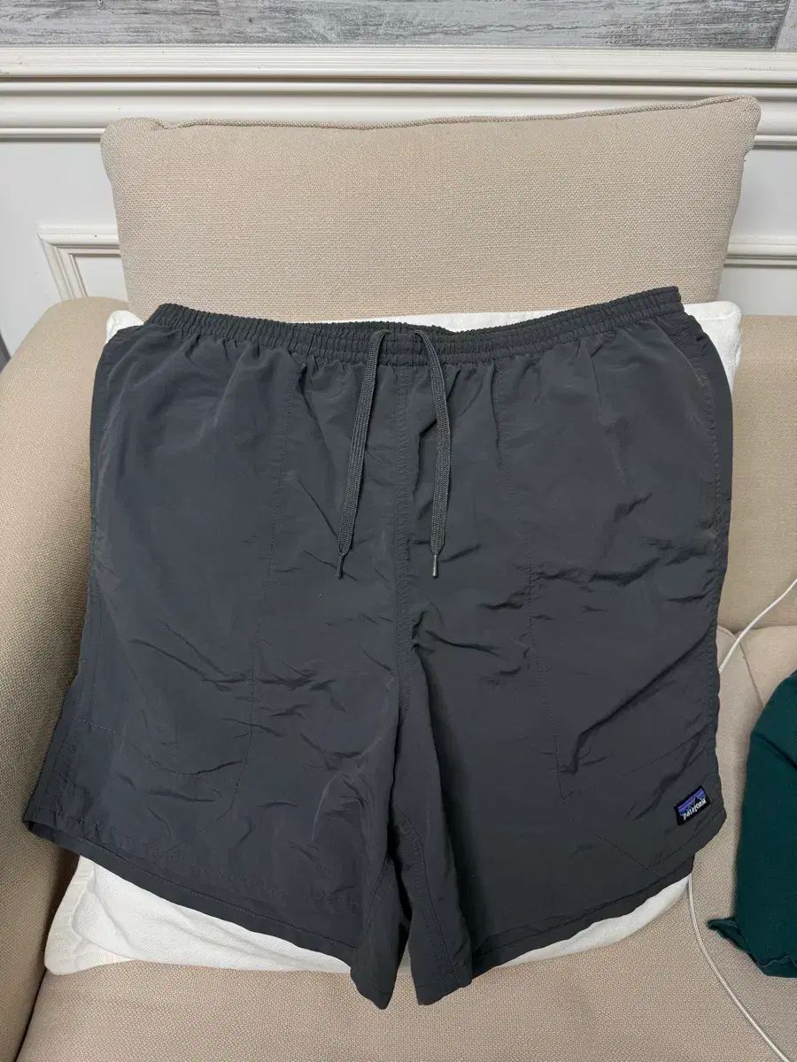 パタゴニア ベギス XL DARK GREY