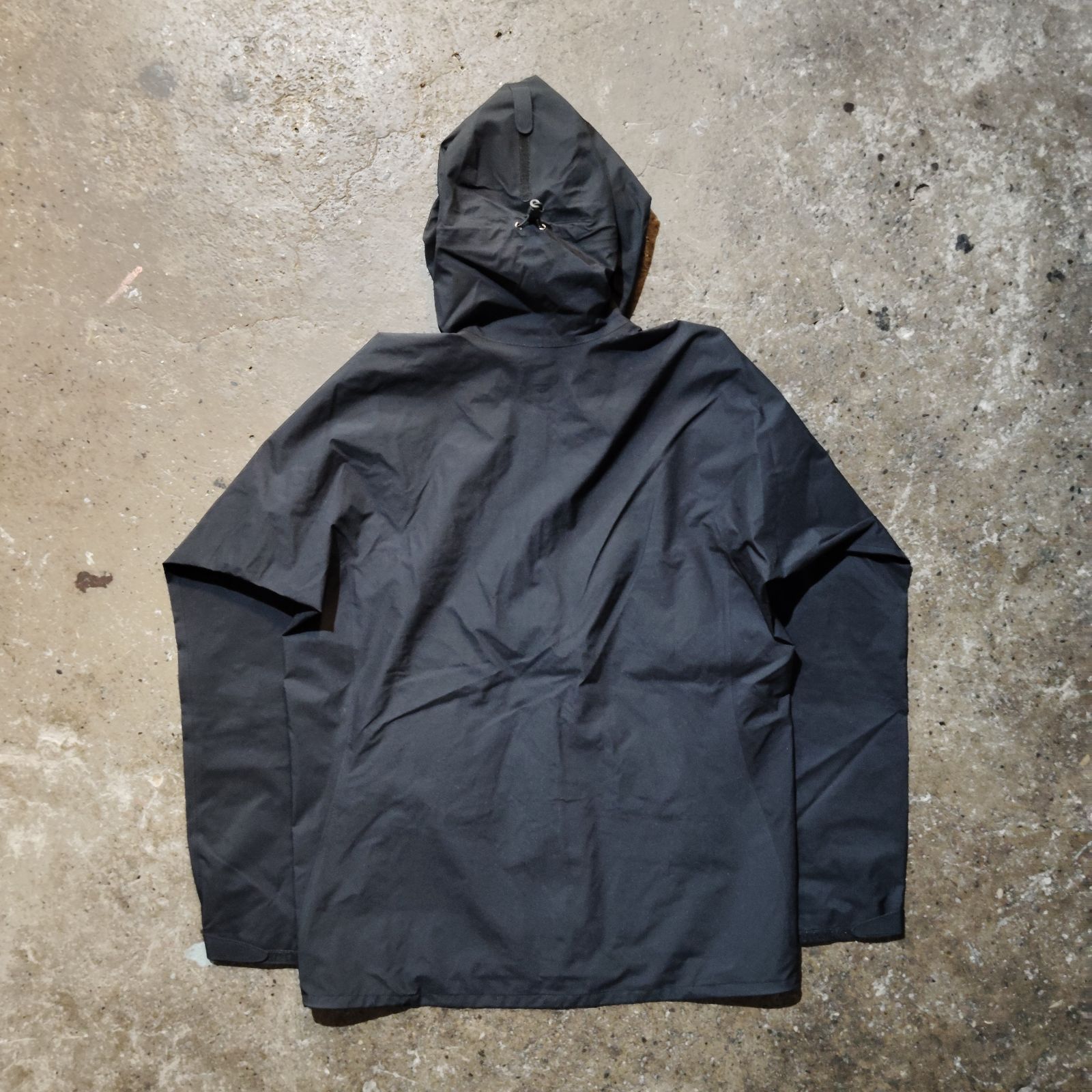 montbellモンベル ストームクルーザージャケットL 新品同様 ブラック mont-bell ストームクルーザージャケット Men's ブラック M モンベル