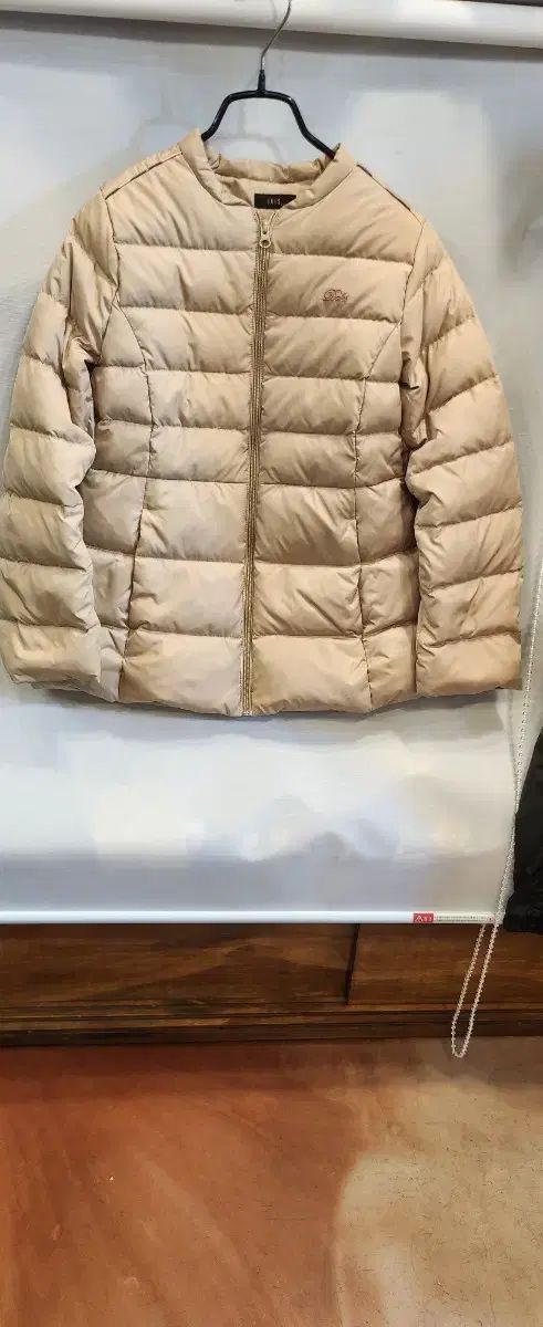 DAKS レディース デニム ダウン 15歳用 ダウンジャケットです