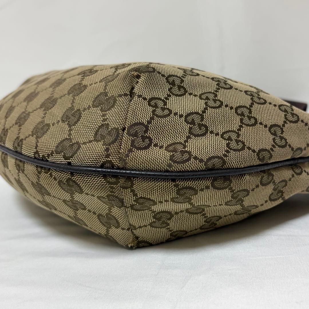 GUCCI グッチ ショルダーバッグ クロスボディ ハーフムーン GGキャンバス レザー 181092