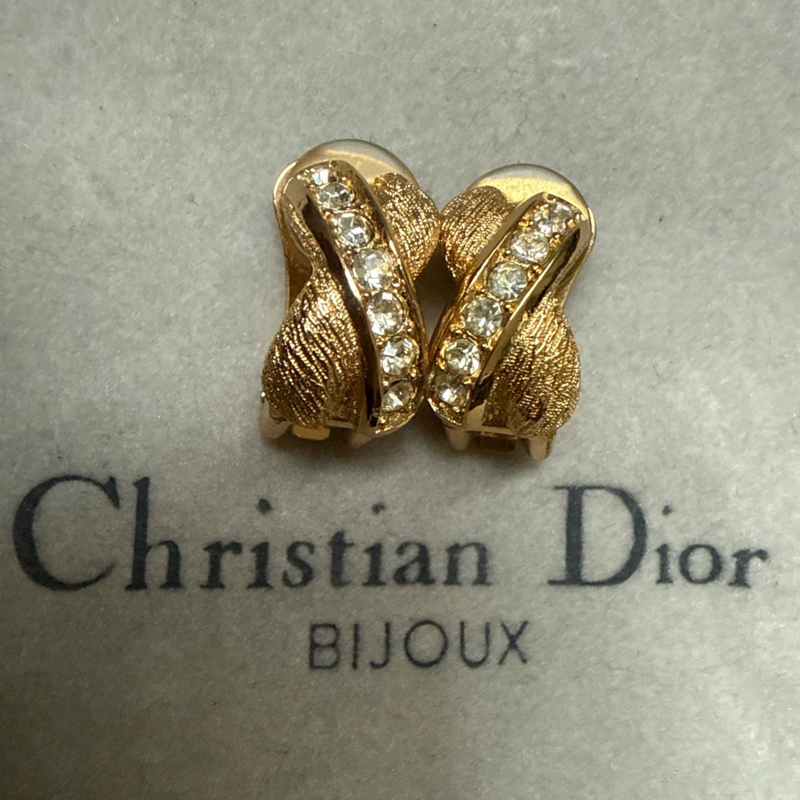 Christian Dior クリスチャンディオール　ラインストーン付きゴールドカラーイヤリング　クロスデザイン　ビンテージ