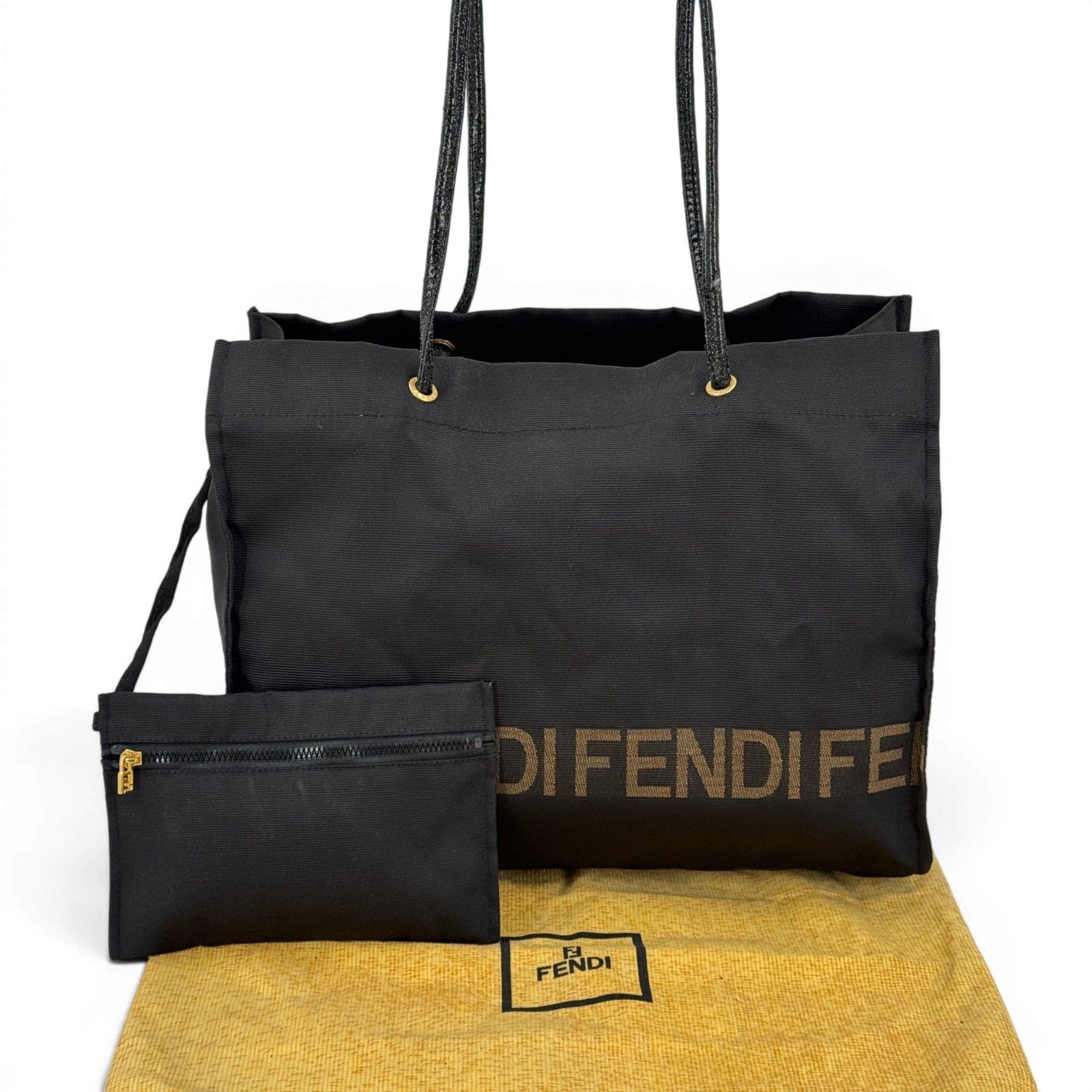 FENDI ナイロンレザー ブラック トートバッグ