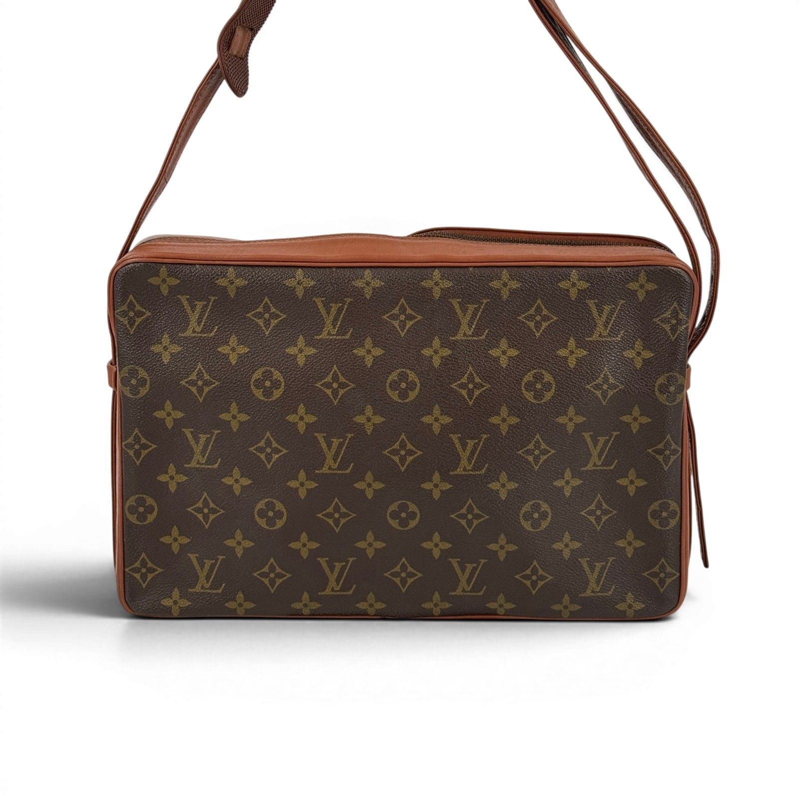 LOUIS VUITTON サック・バンドリエール35 M51364 90s LOUIS VUITTON サックバンドリエール35 モノグラムキャンバス 旧型