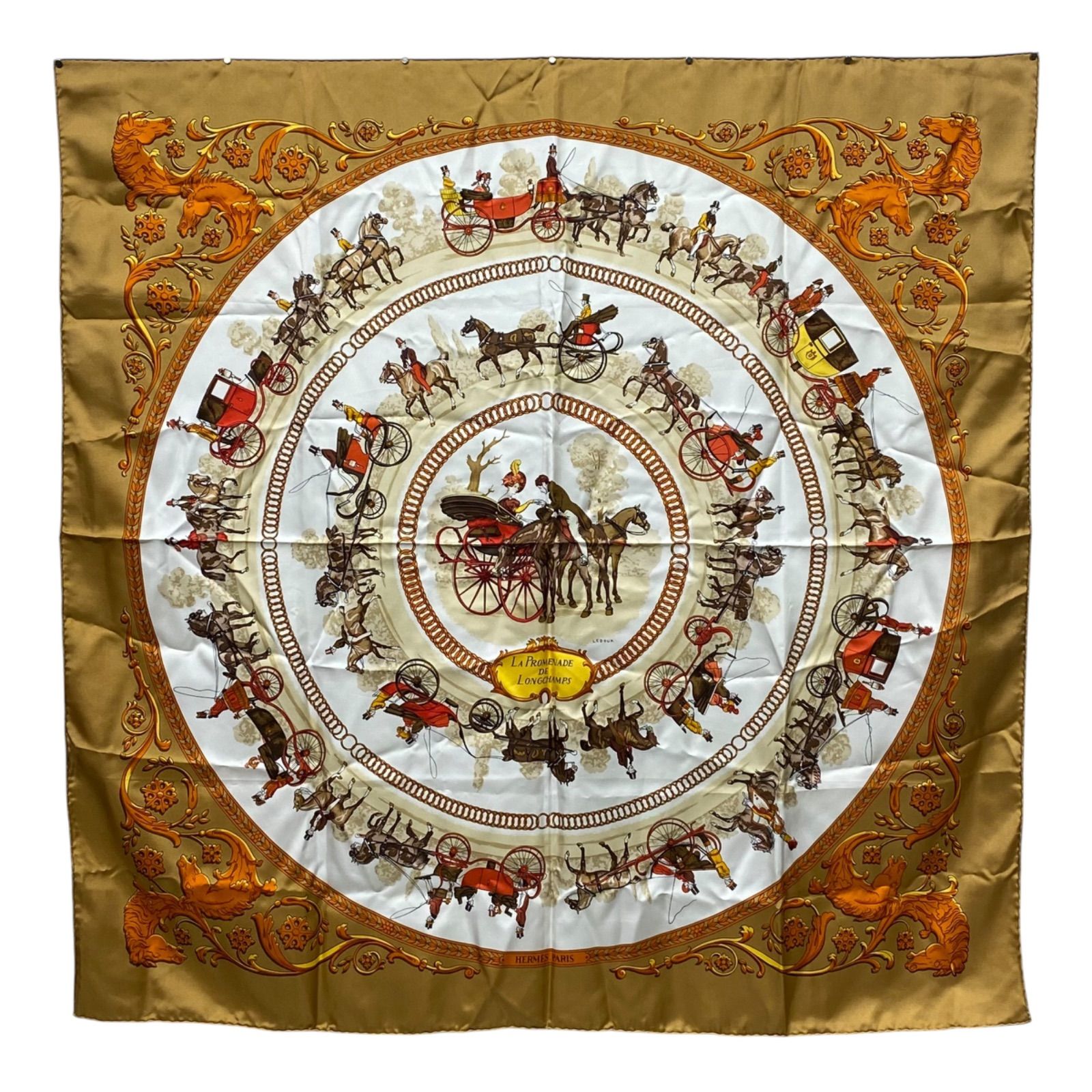 エルメス カレ90 LA PROMENADE DE LONGCHAMPS シルクスカーフ ロンシャンへの散歩 馬車 シャンパンゴールド HERMES AC0268