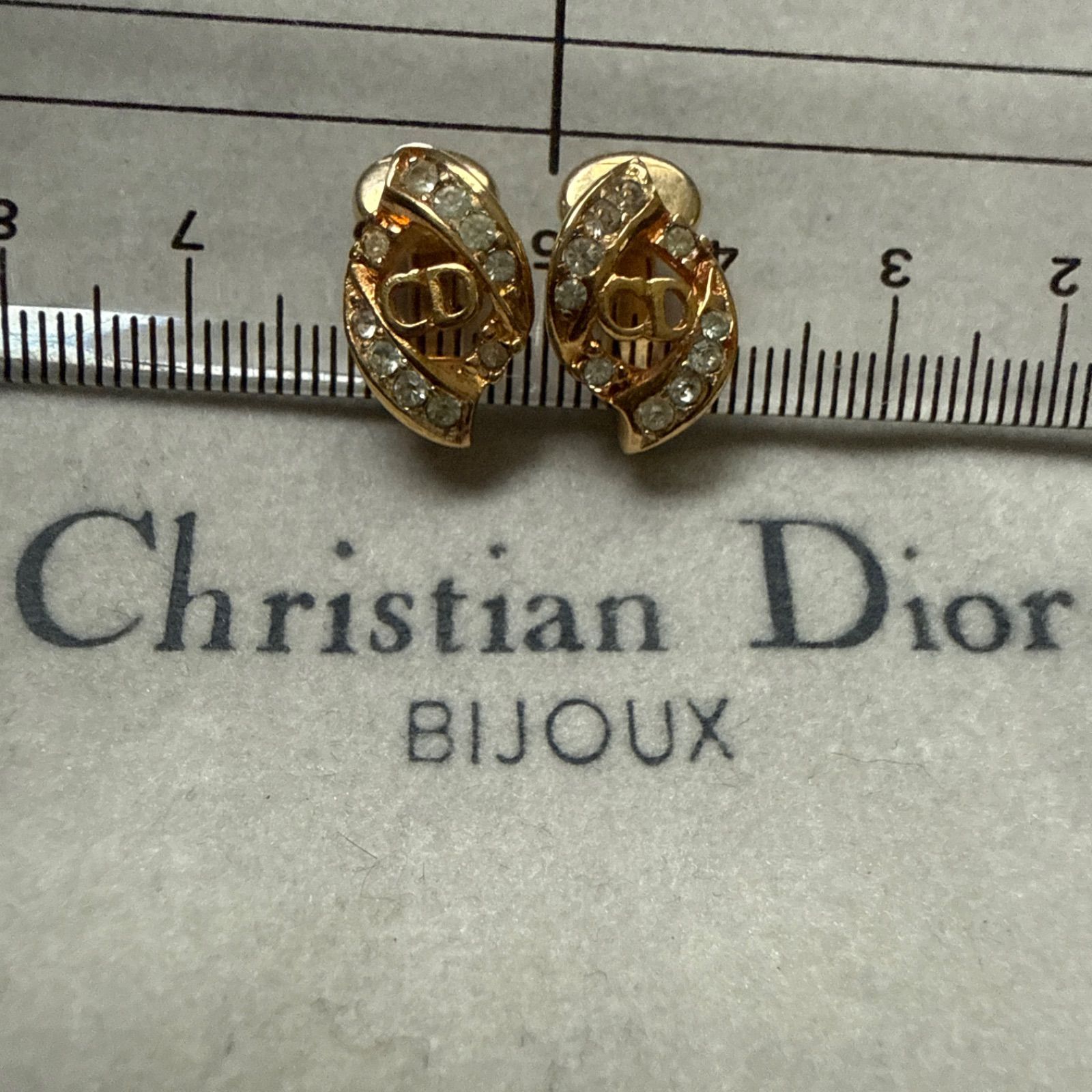 Christian Dior クリスチャンディオール　ラインストーン付きCDロゴイヤリング　ゴールドカラー　ビンテージ