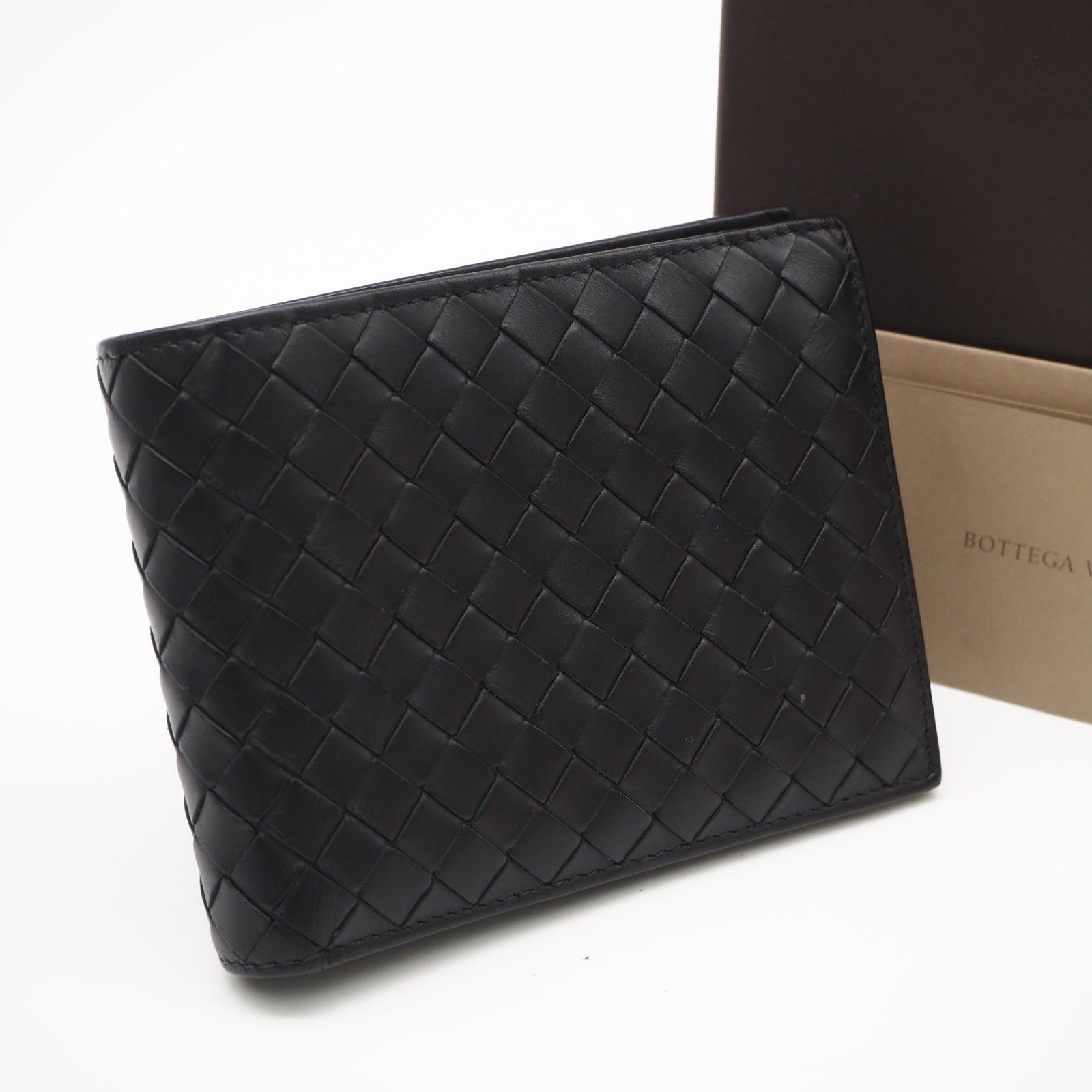 ★3日以内返品可★ BOTTEGAVENETA ボッテガヴェネタ イントレチャート 二つ折り財布 113112 二つ折り財布 ブラック カーフレザー メンズ