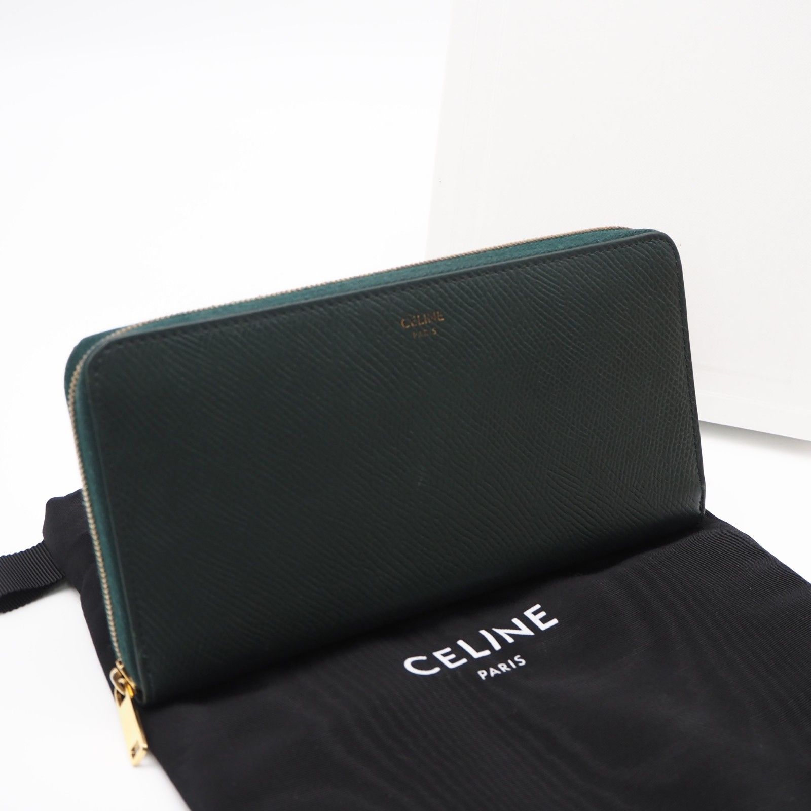 ★3日以内返品可★ CELINE セリーヌ カーフスキン ラージ ジップウォレット 10B553 長財布 グリーン カーフレザー レディース