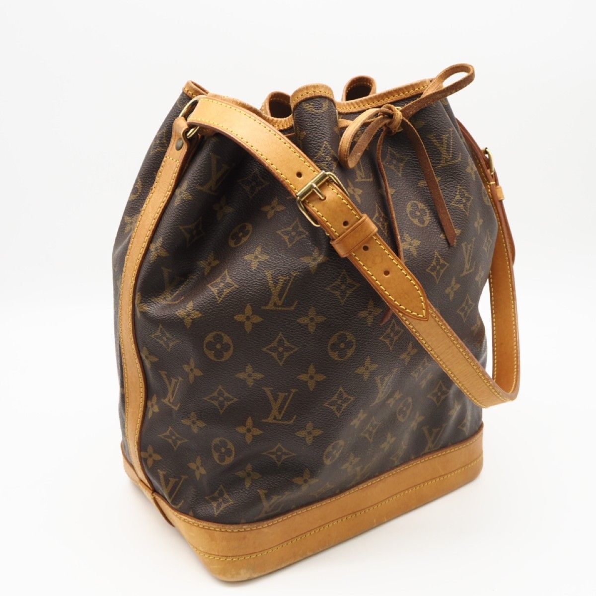 ★3日以内返品可★ LOUIS VUITTON ルイ・ヴィトン モノグラム ノエ M42224 ショルダーバッグ ブラウン コーティングキャンバス レザー レディース
