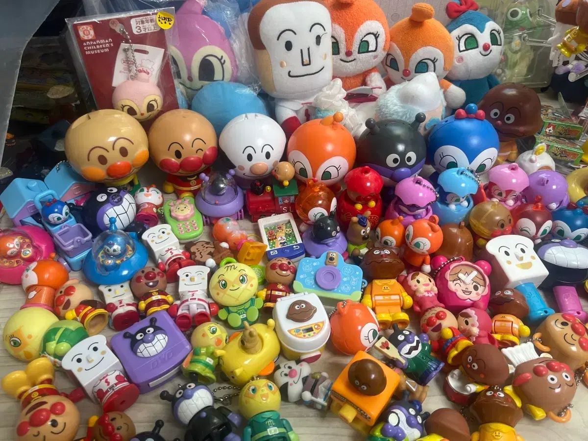 アンパンマン ガチャ おもちゃ まとめ売り 40,472円